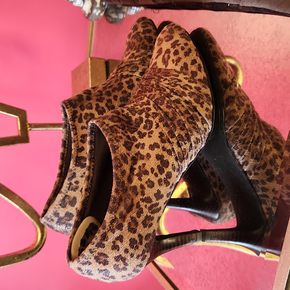 Heel bootie - Picture 3 of 5